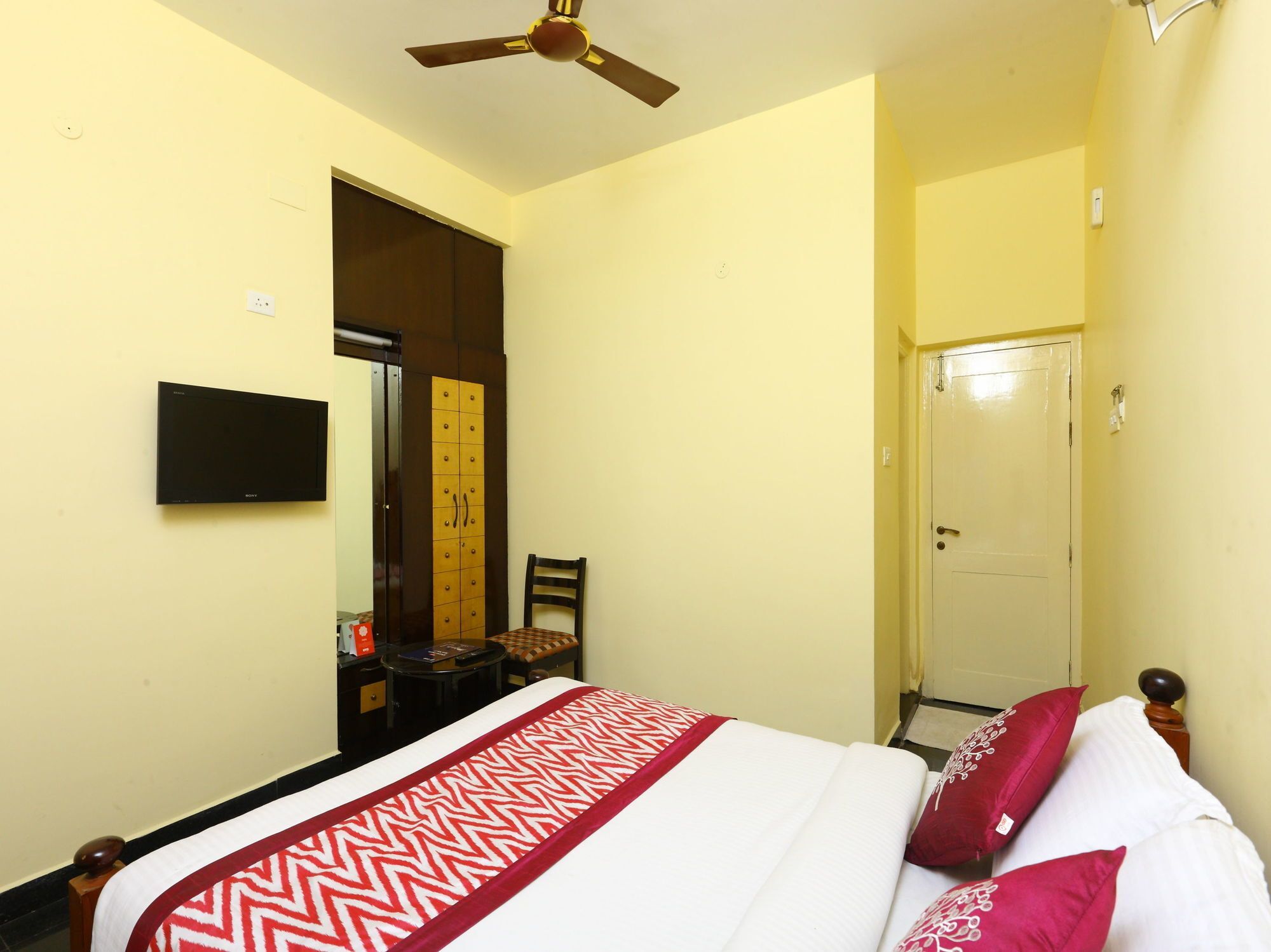 Oyo 10630 Hotel Nano Turf Maduraj Zewnętrze zdjęcie
