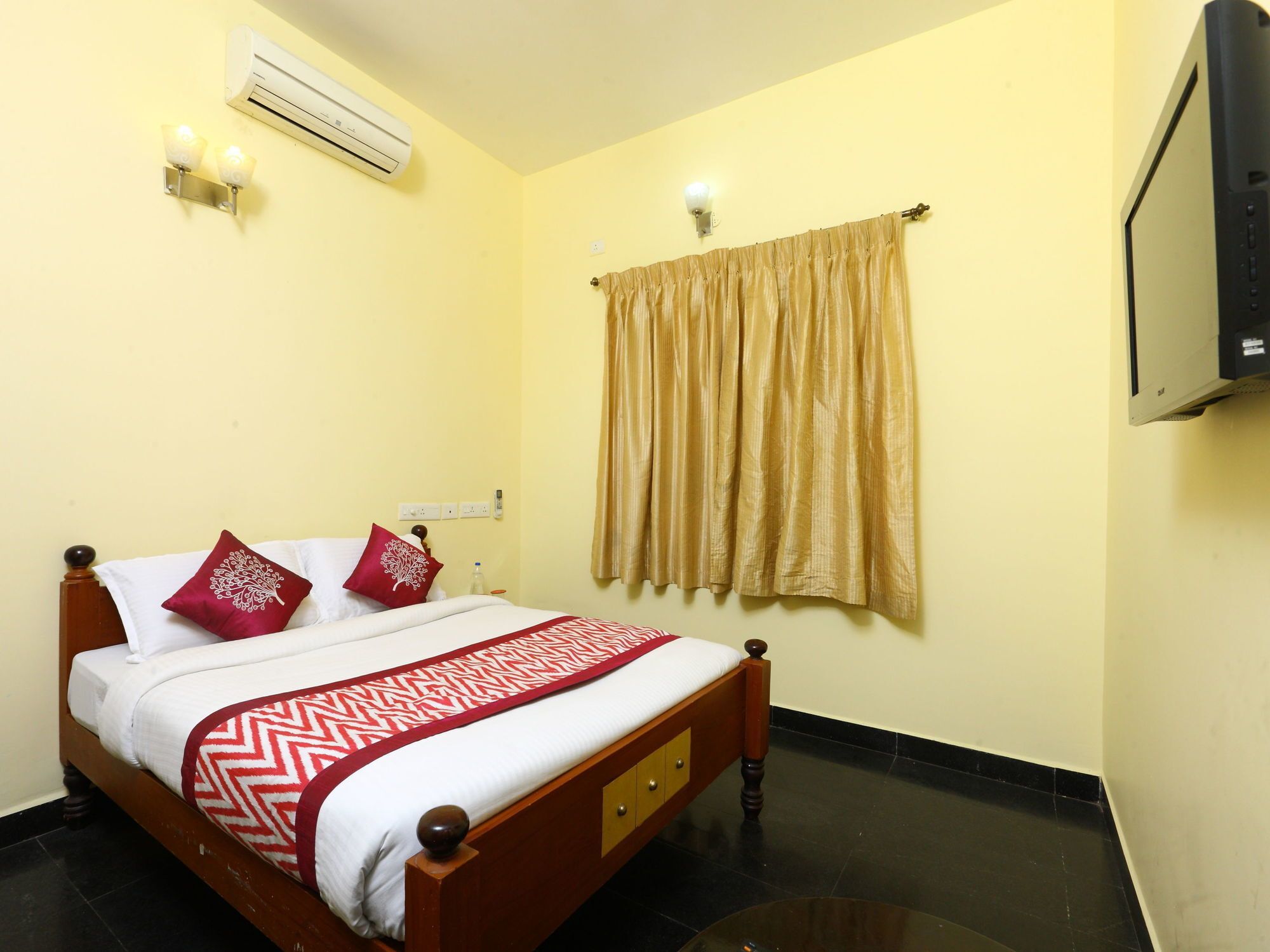 Oyo 10630 Hotel Nano Turf Maduraj Zewnętrze zdjęcie