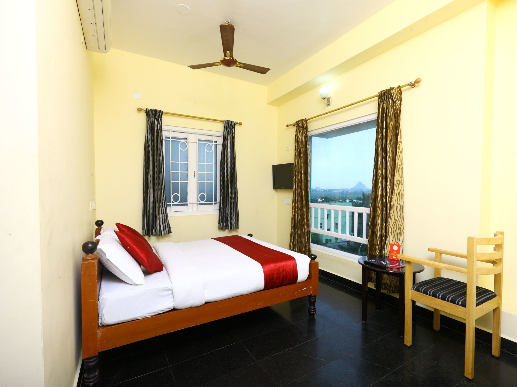 Oyo 10630 Hotel Nano Turf Maduraj Zewnętrze zdjęcie